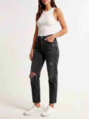 ​🖤 Abercrombie & Fitch "The Dad" High-Rise Distressed Jeans 🖤 10R - Waist 30